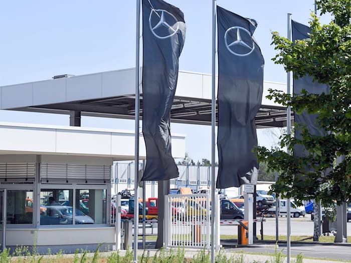 Mercedes-Benz will das Werk in Ludwigsfelde zukunftsfähig aufstellen. (Archivbild) / Foto: Patrick Pleul/dpa-Zentralbild/dpa