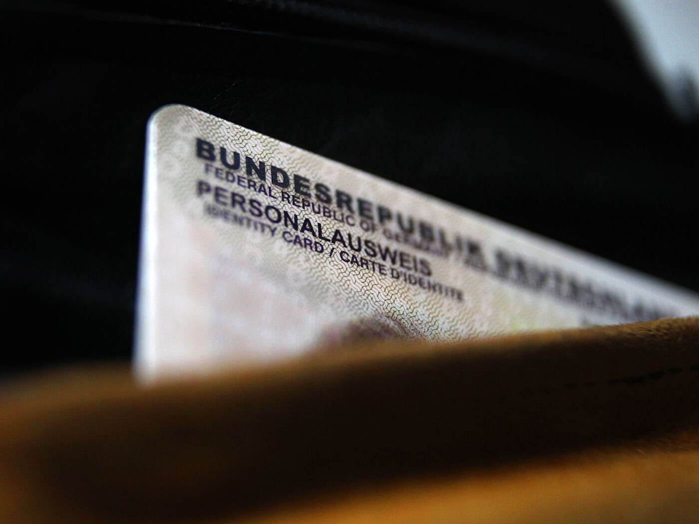 Der verloren gegangene Ausweis hat eine weite Reise hinter sich. (Symbolbild) / Foto: Karl-Josef Hildenbrand/dpa