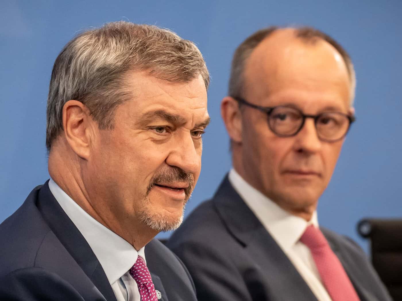 Söder: «Ich glaube, jeder Kanzler hat es nicht leicht, weil das Amt so ist.» (Archivbild) / Foto: Michael Kappeler/dpa