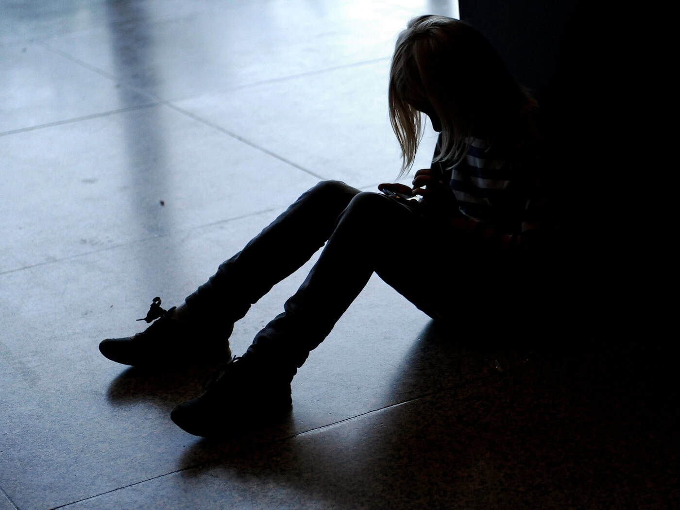 Für Kinder und Jugendliche in Not gibt es in Bayern ein neues Hilfsangebot. (Archivbild) / Foto: Britta Pedersen/dpa-Zentralbild/dpa