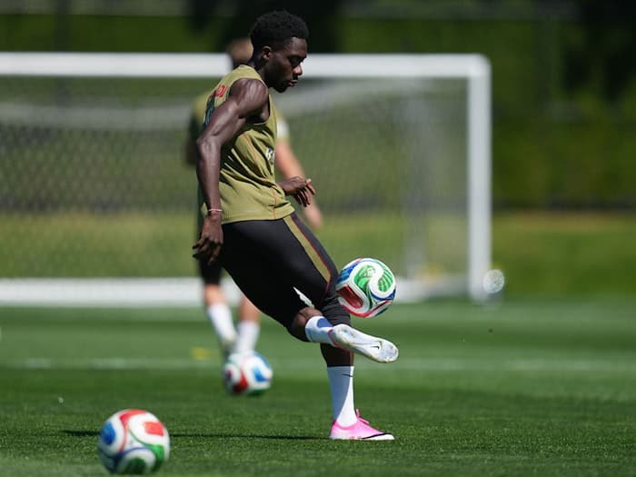 Ist im Training dabei: Alphonso Davies. / Foto: Abbie Parr/AP/dpa