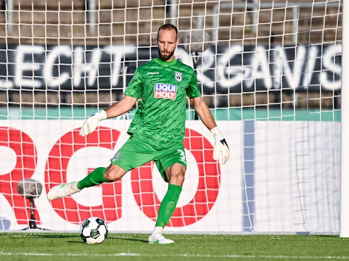 Routinier Ortag soll seine Erfahrung in Fürth an junge Keeper weitergeben. (Archivbild) / Foto: Harry Langer/dpa