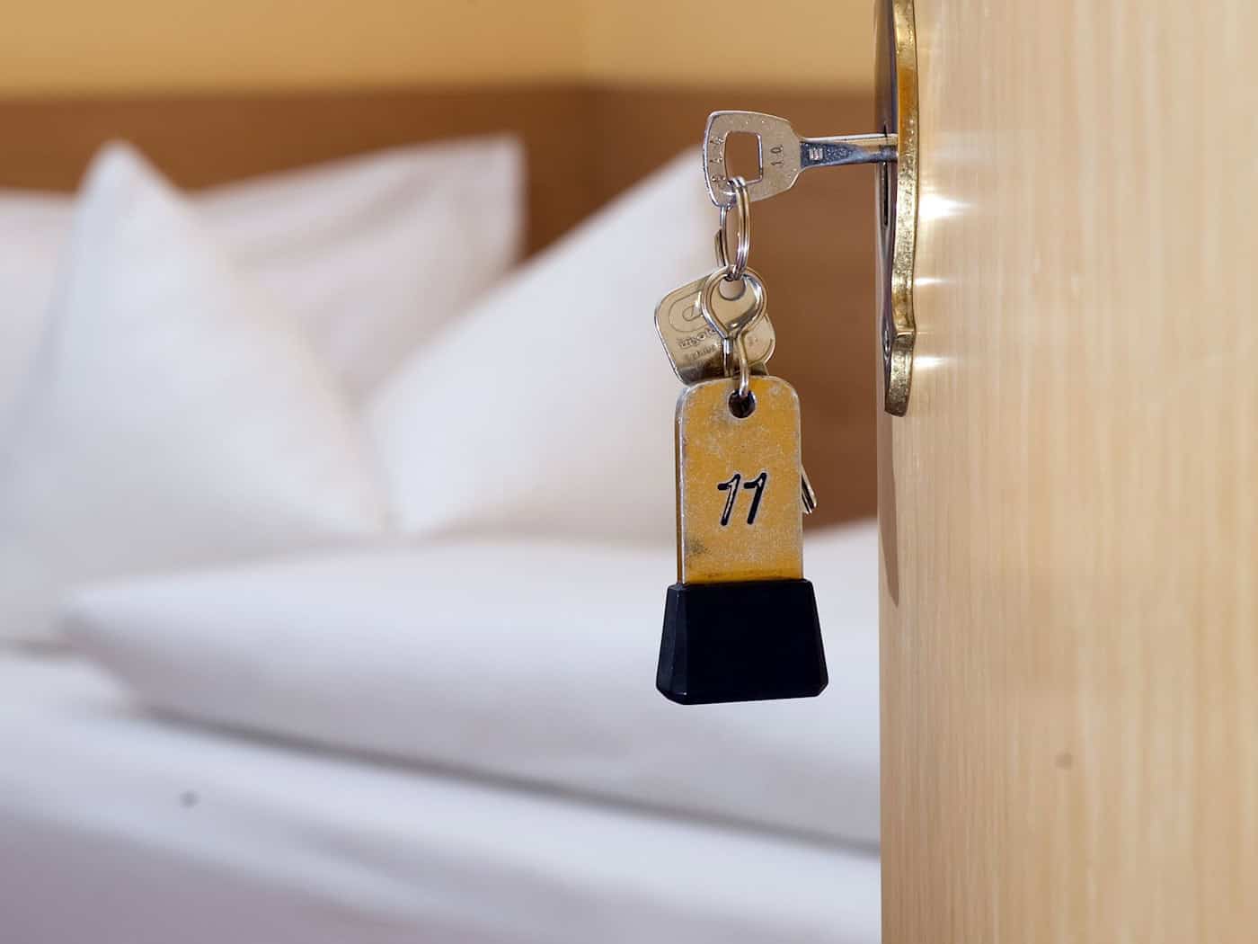 Das Hotel entschuldigte sich per E-Mail bei dem Gast. (Symbolbild) / Foto: Swen Pförtner/dpa