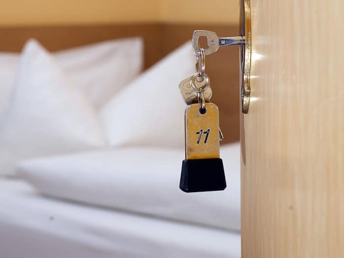 Das Hotel entschuldigte sich per E-Mail bei dem Gast. (Symbolbild) / Foto: Swen Pförtner/dpa