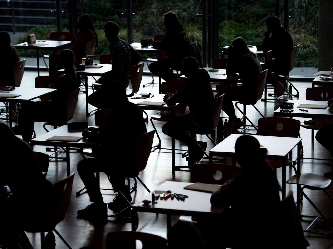 Künstliche Intelligenz wird an bayerischen Schulen zur immer größeren Herausforderung, wenn es darum geht, Betrugsversuche zu unterbinden. (Symbolbild) / Foto: Sven Hoppe/dpa