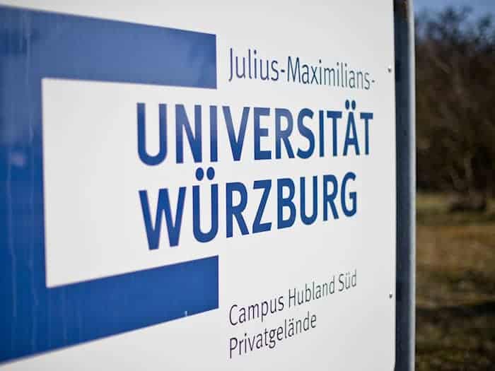 In Würzburg ist die Zahl zugangsbeschränkter Studiengänge deutlich gestiegen. (Symbolbild) / Foto: Daniel Karmann/dpa