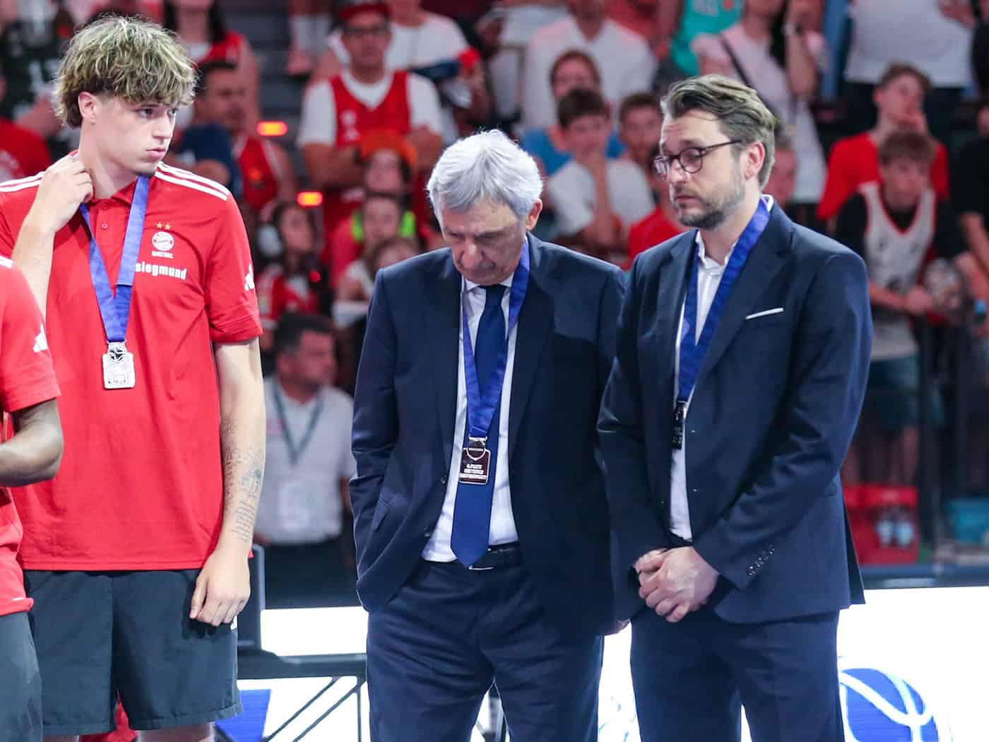 Bayern-Coach Pesic resigniert nach der Final-Niederlage. / Foto: Matthias Stickel/dpa