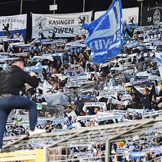 Die Fans des TSV 1860 München trauern. (Archivbild) / Foto: Angelika Warmuth/dpa