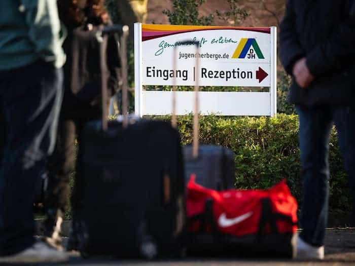 Viele erinnern sich noch nach Jahren an die Fahrten mit der Schule. (Symbolbild) / Foto: Sina Schuldt/dpa