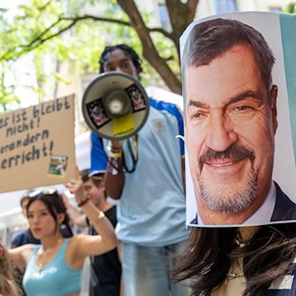 Schüler starten 24-Stunden-Protest vor bayerischem Kultusministerium gegen Leistungsdruck