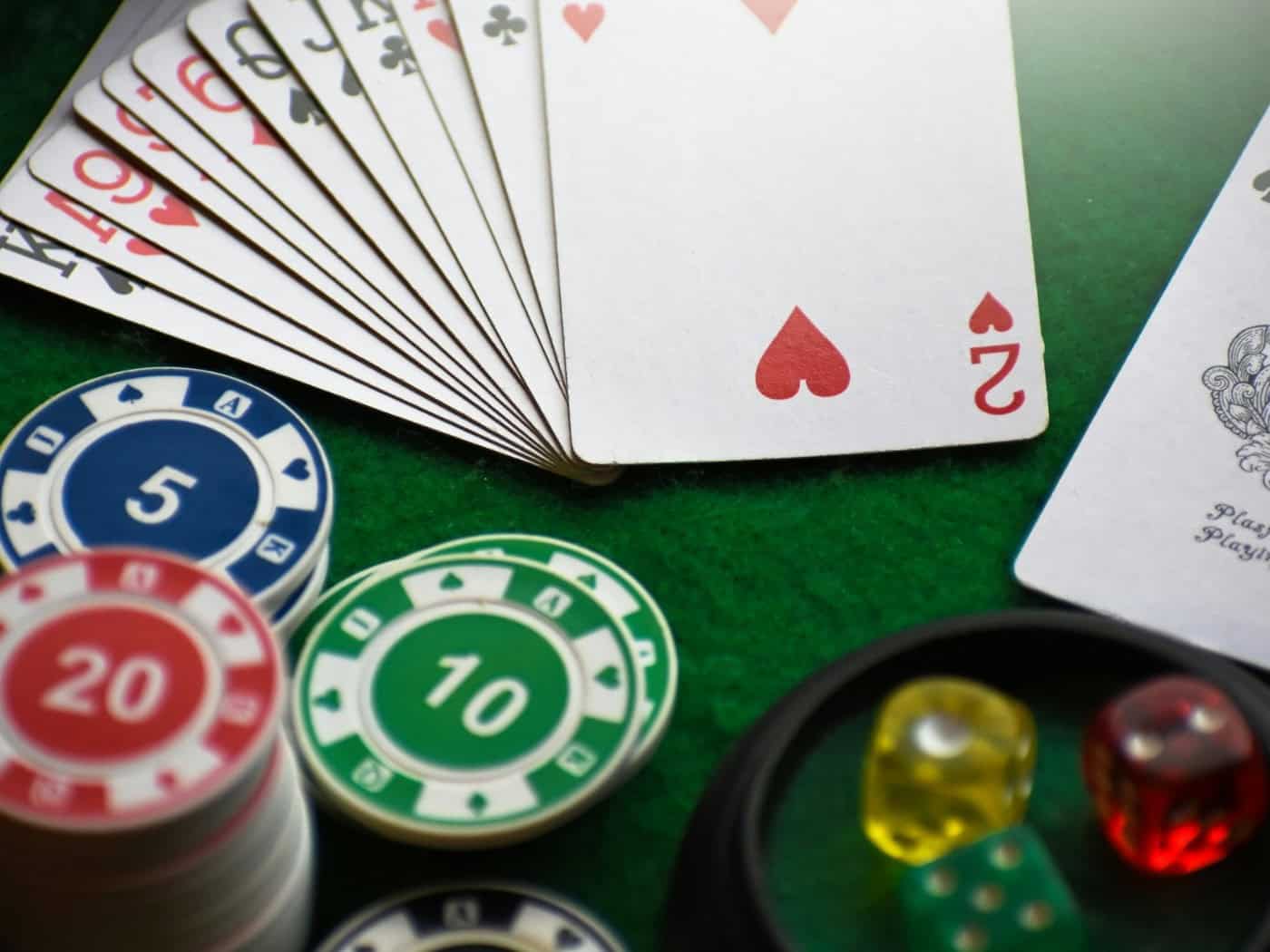 Moderne Slots, Tischspiele & Live-Casino – hier kommt das echte Las-Vegas-Gefühl auf. / Foto: Alexander Sechenov auf unsplash.com