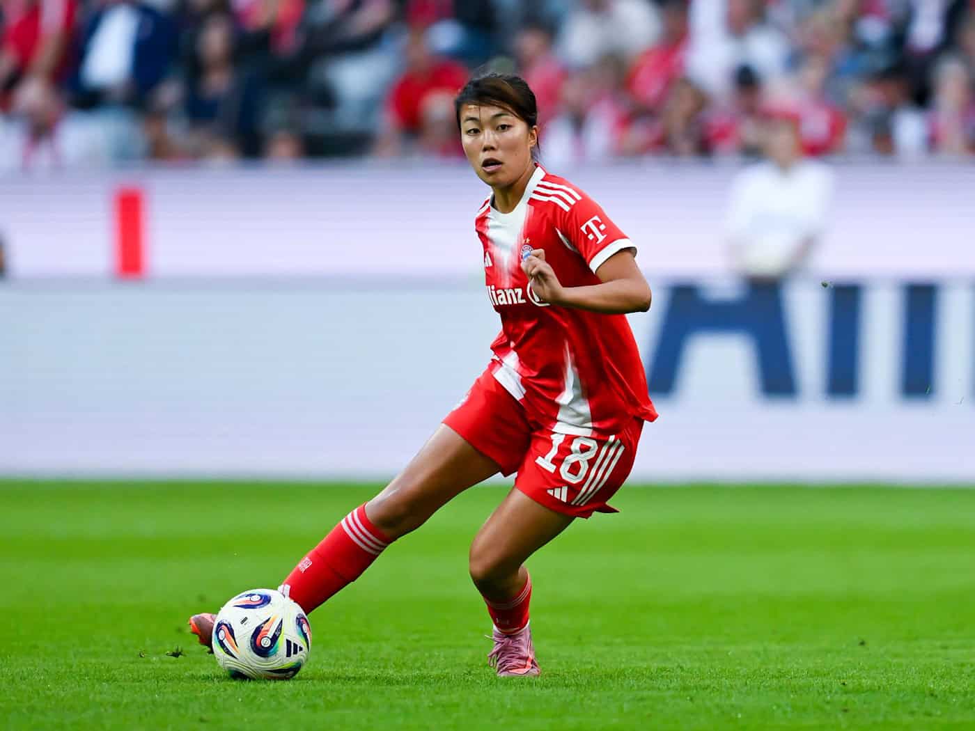 Geschmeidig am Ball: Momoko Tanikawa. (Archivbild) / Foto: Sven Hoppe/dpa