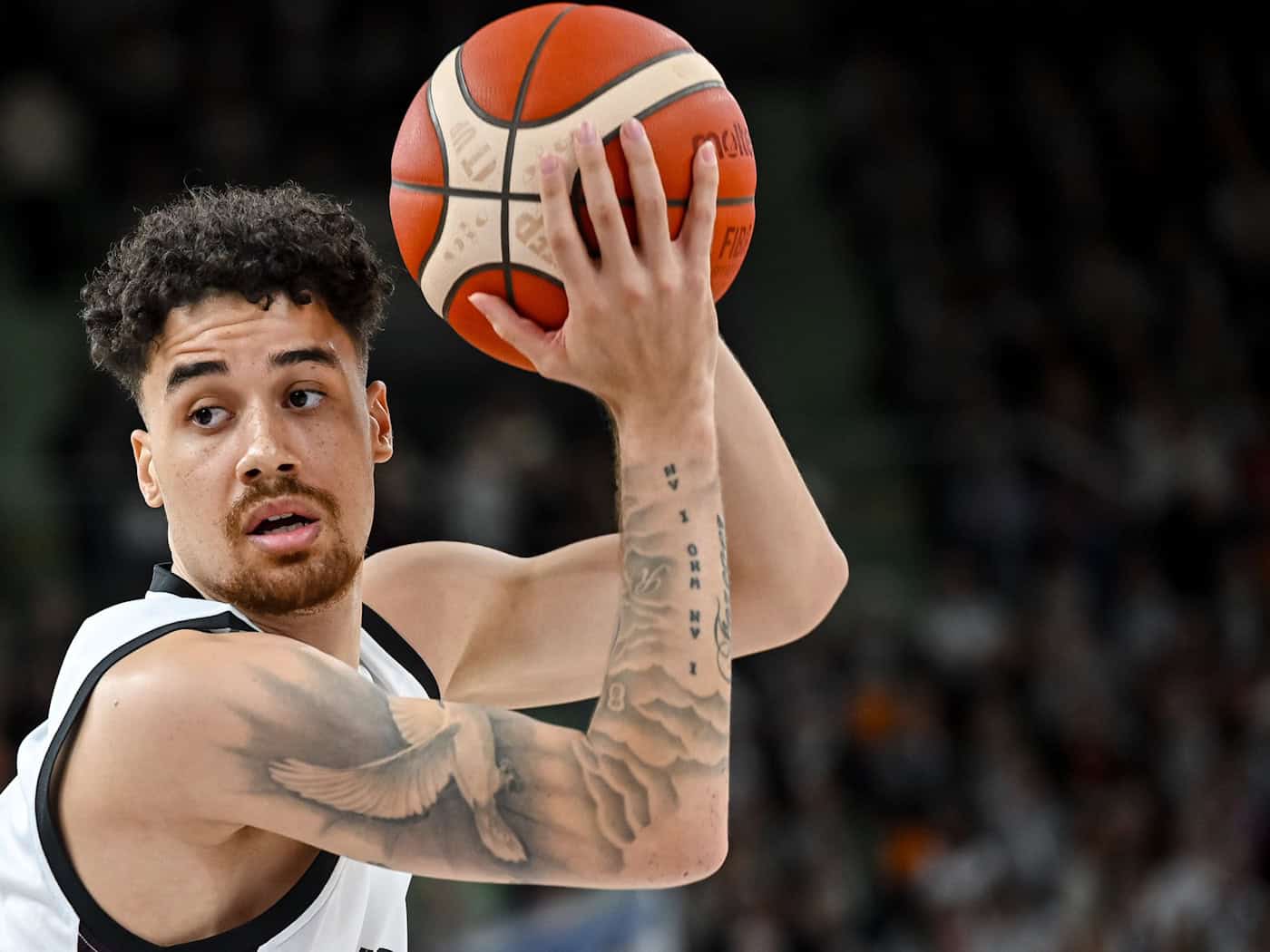 Künftig für die Baskets Bamberg am Ball: Joshua Obiesie. (Archivbild) / Foto: Harry Langer/dpa