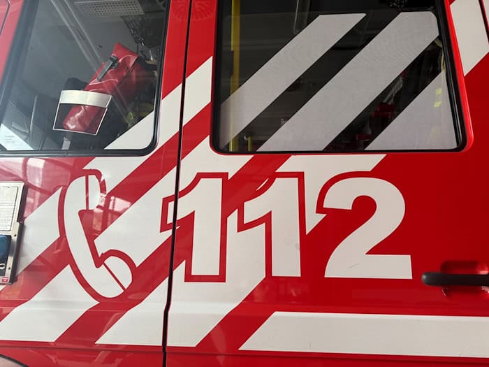 Ein verbranntes Hähnchen ruft die Feuerwehr auf den  Plan. (Symbolbild) / Foto: Sabina Crisan/dpa