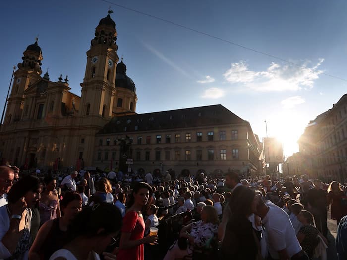 Tausende Zuschauer kommen jedes Jahr zu «Klassik am Odeonsplatz» (Archivbild) / Foto: Karl-Josef Hildenbrand/dpa