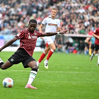 Noel Aseko wechselt in die Bundesliga zu Eintracht Frankfurt. (Archivbild) / Foto: Swen Pförtner/dpa