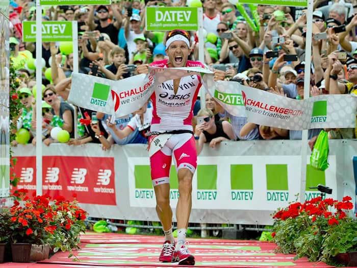 Damals war's: Vor zehn Jahren gewann Jan Frodeno die Challenge Roth - in einer Fabelzeit. (Archivbild) / Foto: picture alliance / dpa