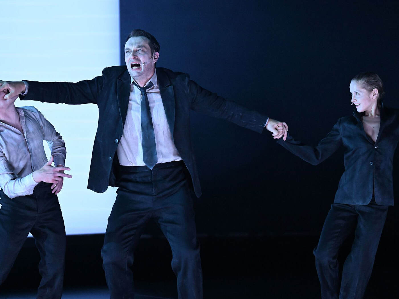 Die Neuinszenierung von «Faust I» feierte bei den Salzburger Festspielen Premiere. / Foto: Barbara Gindl/APA/dpa