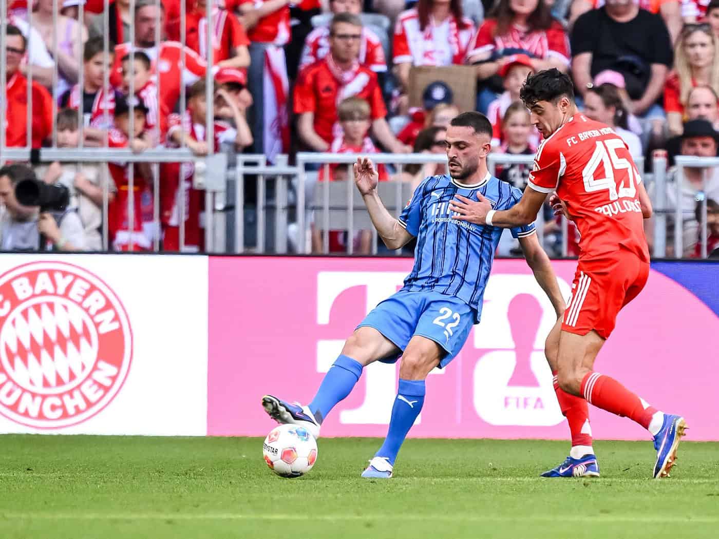 Hier noch Rivalen, bald wieder Teamkollegen bei den Bayern: Ibrahimovic (links) und Pavlovic (rechts). (Archivbild) / Foto: Harry Langer/dpa