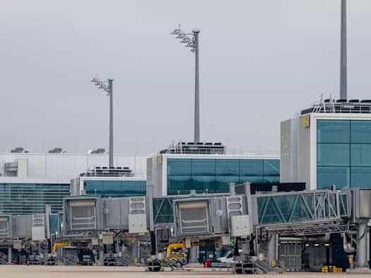 München wieder sicherster Flughafen in Deutschland dank dauerhafter Stopbars