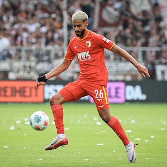 Wird erneut verliehen: Elias Saad vom FC Augsburg (Archivbild) / Foto: Christian Charisius/dpa