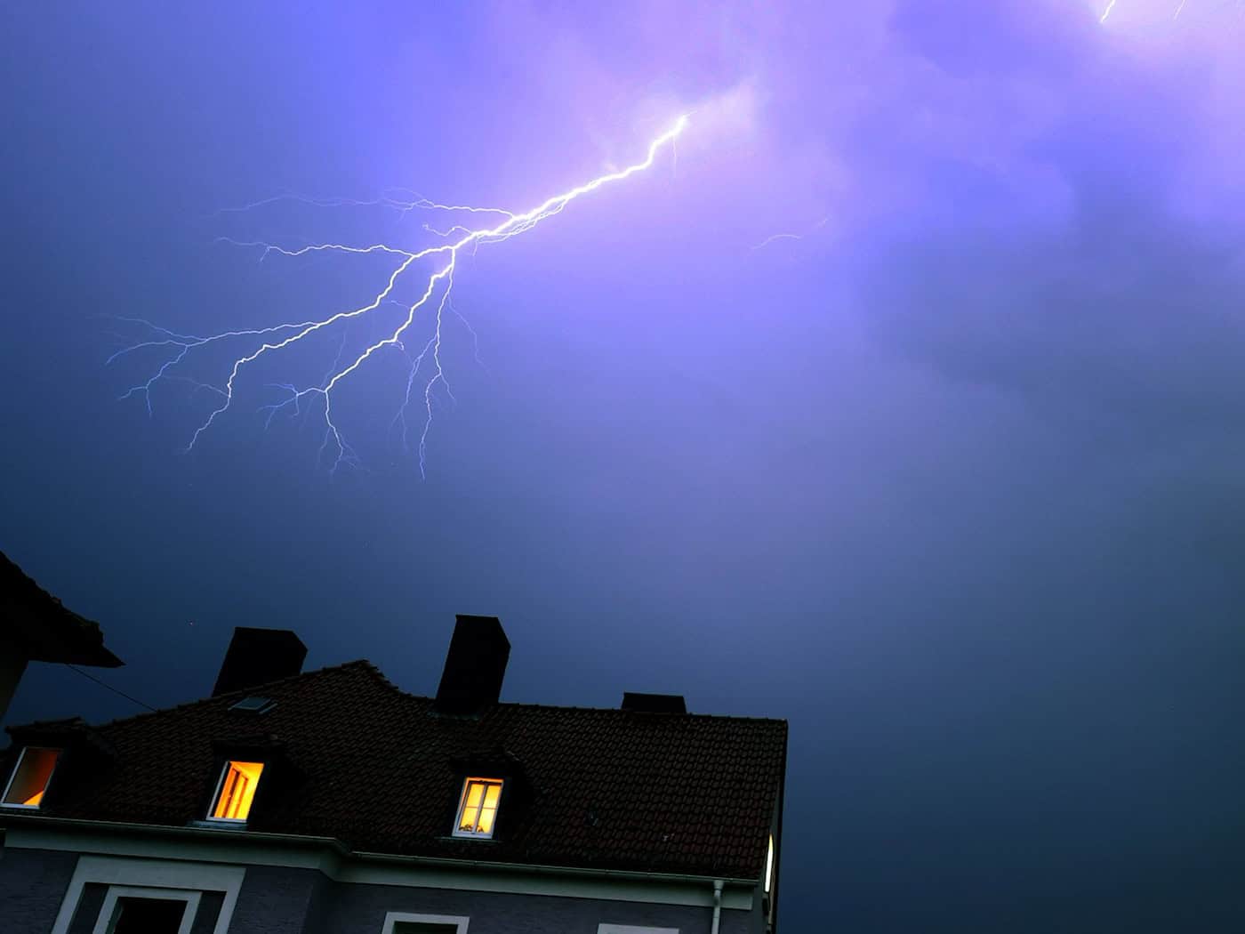 Die Gewitterstimmung in Bayern bleibt. (Archivfoto)  / Foto: Karl-Josef Hildenbrand/dpa/dpa-tmn