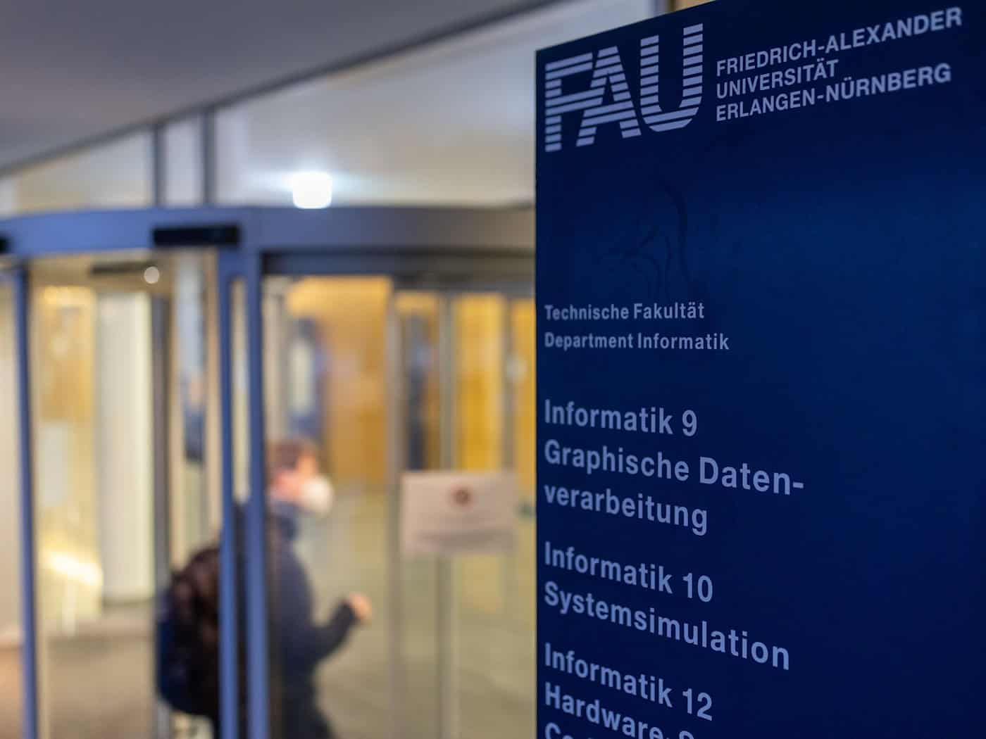 Für Studierende in Nürnberg gibt es bald kein Hochschulsport in der Stadt mehr. (Symbolbild)  / Foto: Daniel Karmann/dpa