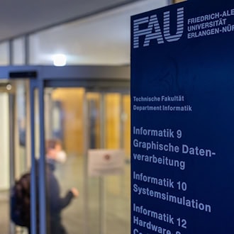 Für Studierende in Nürnberg gibt es bald kein Hochschulsport in der Stadt mehr. (Symbolbild)  / Foto: Daniel Karmann/dpa
