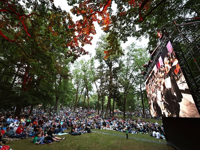 Das Open Air findet im Park am Festspielhaus statt. (Archivbild) / Foto: Karl-Josef Hildenbrand/dpa