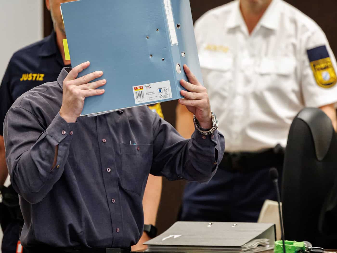 Die Verdächtige sitzt seit Mai 2025 in Untersuchungshaft.  / Foto: Daniel Karmann/dpa