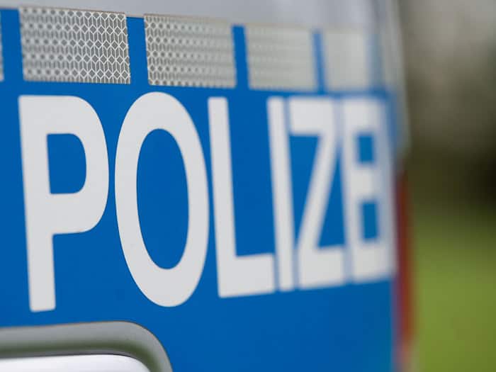 Die Polizei stellte die beiden jungen Männer. (Symbolbild) / Foto: Marijan Murat/dpa