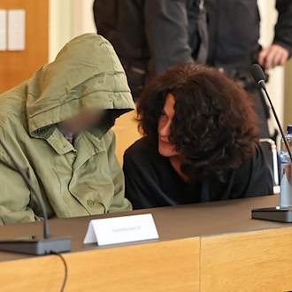 Der Verdächtige konnte erst im vergangenen Jahr gefasst werden. (Archivbild) / Foto: Daniel Löb/dpa