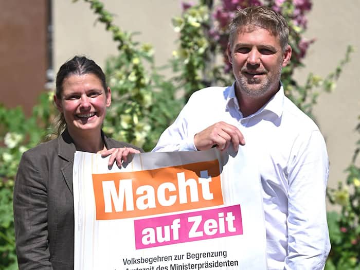 Acht Jahre nach dem Scheitern einer Verfassungsänderung zur Begrenzung der Amtszeit des bayerischen Ministerpräsidenten will die ÖDP die Frage in einem Volksbegehren neu zur Abstimmung stellen. (Archivbild) / Foto: Sven Hoppe/dpa