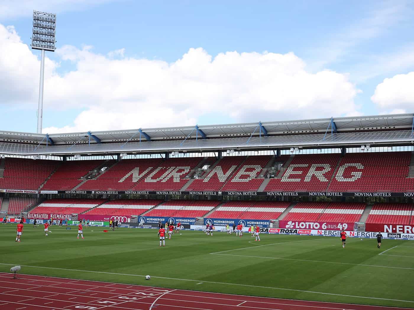 Das Max-Morlock-Stadion in Nürnberg in seinem heutigen Ausbauzustand (Archivbild).  / Foto: Daniel Karmann/dpa