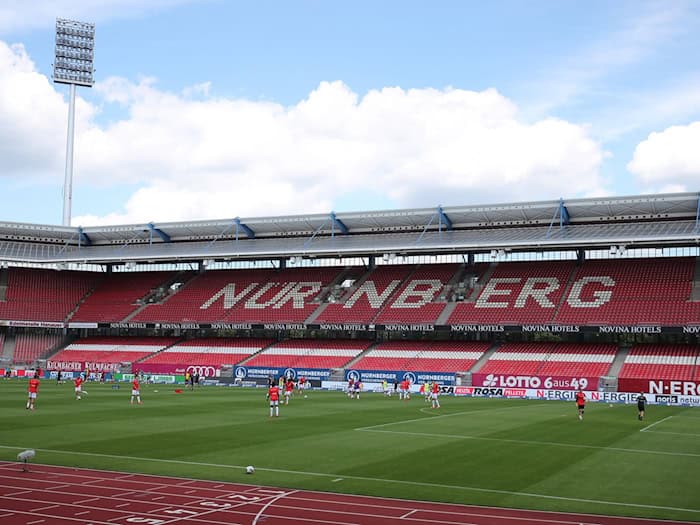 Das Max-Morlock-Stadion in Nürnberg in seinem heutigen Ausbauzustand (Archivbild).  / Foto: Daniel Karmann/dpa