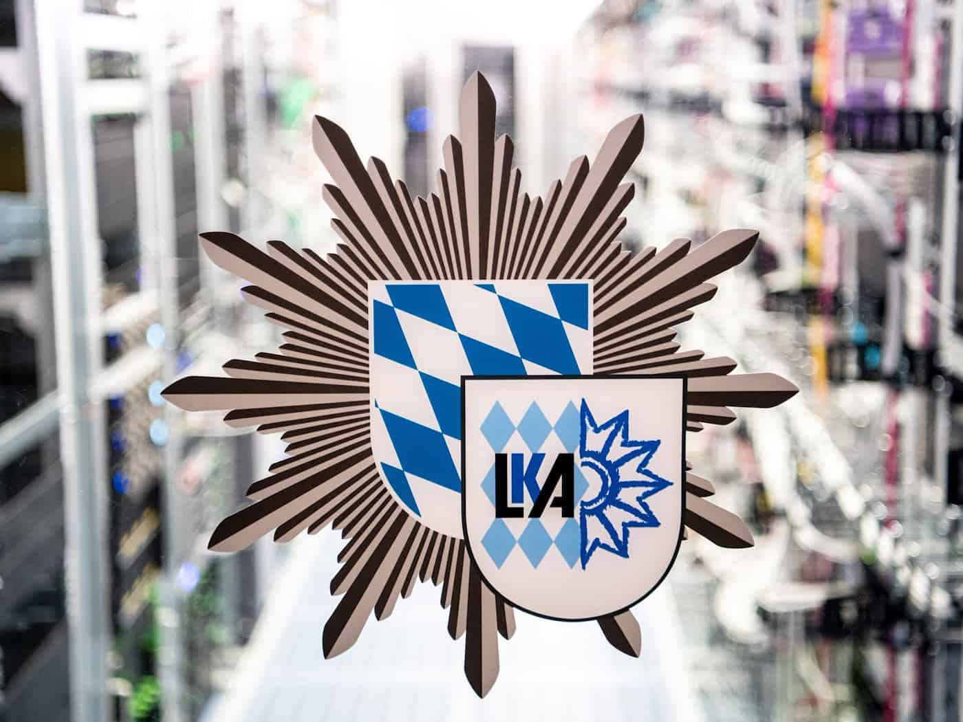 Das LKA ermittelt nach der mutmaßlichen Sabotage am Pfaffensteiner Wehr bei Regensburg. (Symbolbild) / Foto: Matthias Balk/dpa
