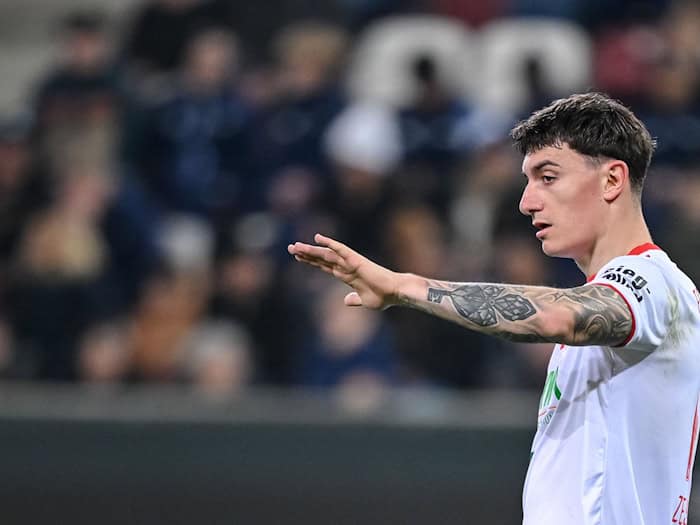 Verlässt den FC Augsburg: Cédric Zesiger. (Archivbild) / Foto: Harry Langer/dpa