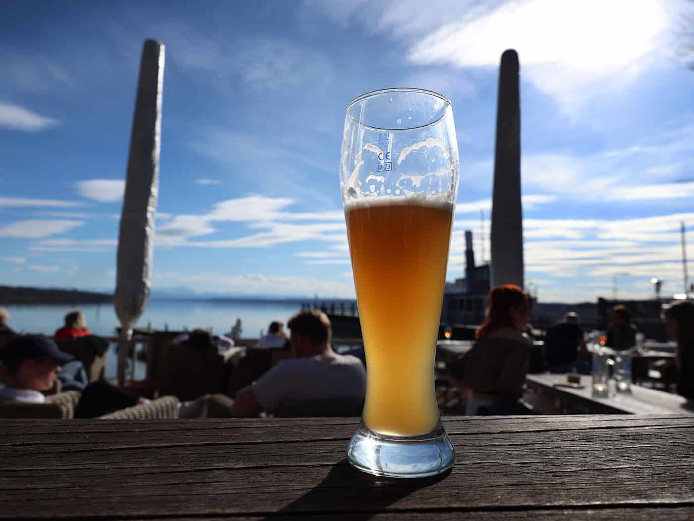 Selbst bei traumhaftem Ausblick ist nicht immer jeder Gast zufrieden. (Symbolbild) / Foto: Karl-Josef Hildenbrand/dpa