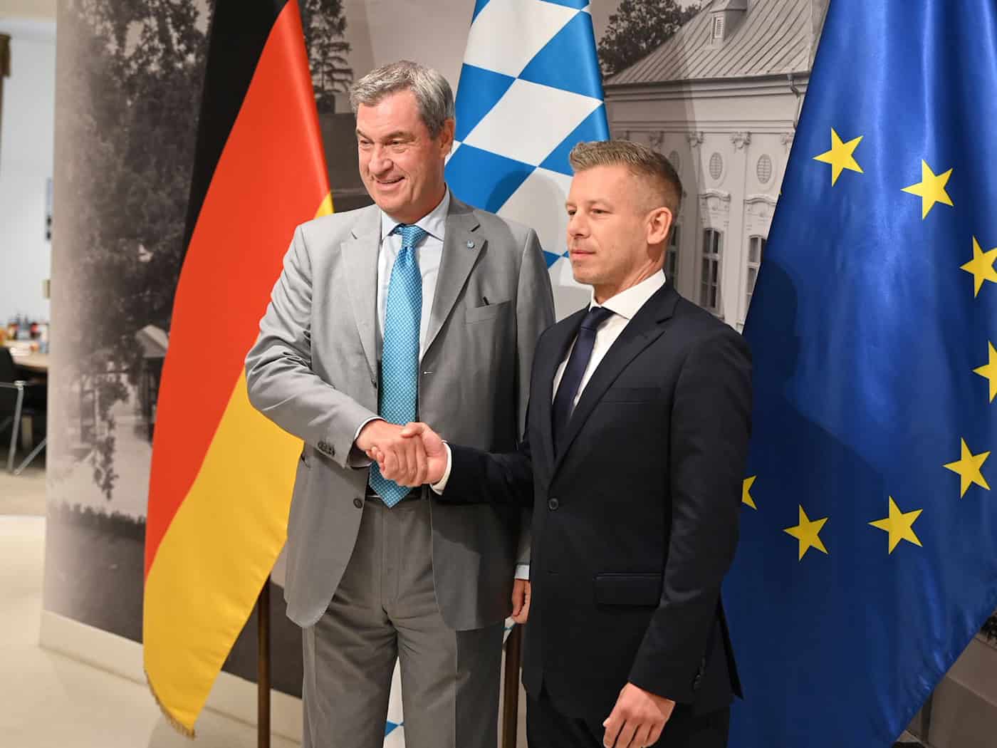 Söder und Magyar fordern Lockerung beim Verbrennerverbot