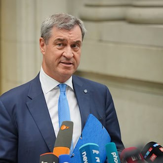 Markus Söder macht sich für den Erhalt von Minijobs stark. (Archivbild) / Foto: Soeren Stache/dpa