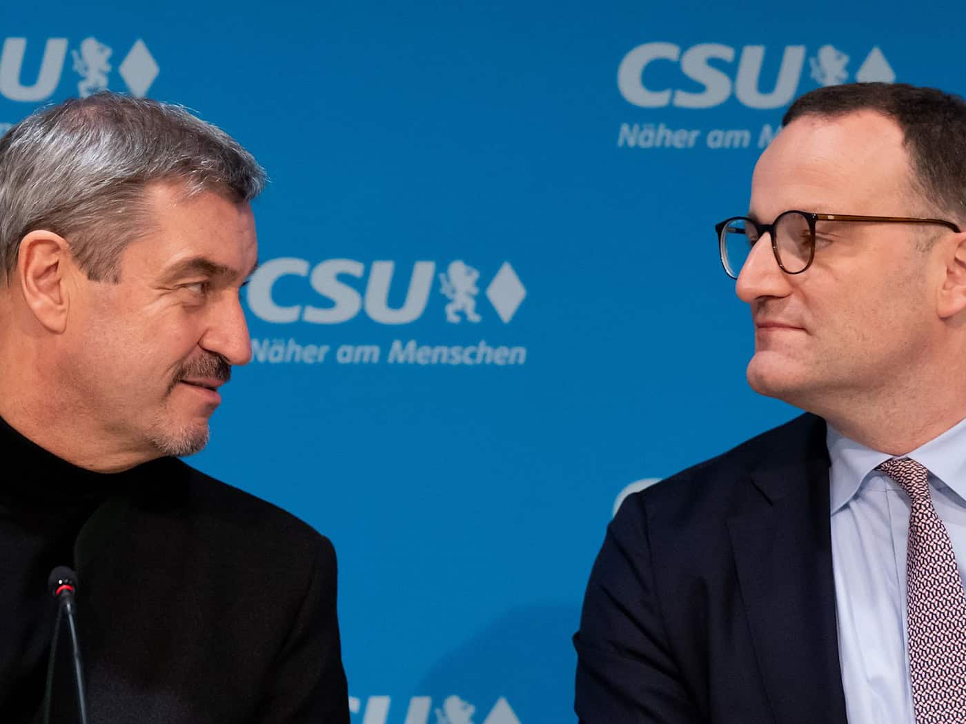 CSU-Chef Söder und Unionsfraktionschef Spahn verbindet seit Jahren eine gute Beziehung. (Archivbild) / Foto: Sven Hoppe/dpa