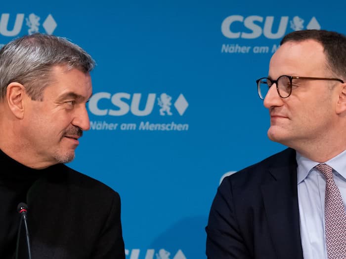 CSU-Chef Söder und Unionsfraktionschef Spahn verbindet seit Jahren eine gute Beziehung. (Archivbild) / Foto: Sven Hoppe/dpa