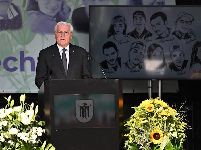 Bundespräsident Steinmeier erinnert an die Opfer des OEZ-Attentats. / Foto: Sven Hoppe/dpa
