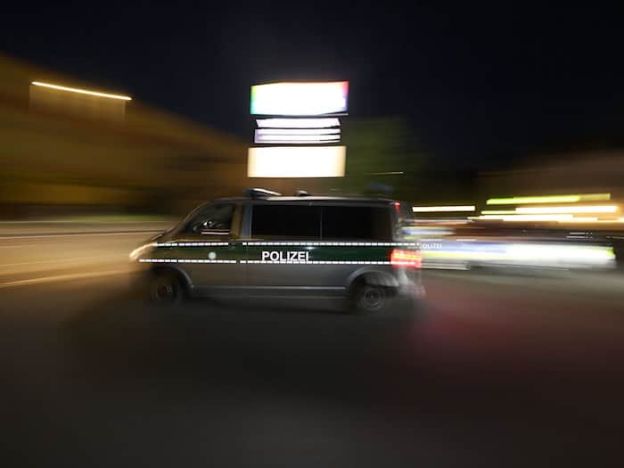 Nach ersten Erkenntnissen der Polizei handelt es sich um eine Beziehungstat.  / Foto: Karl-Josef Hildenbrand/dpa
