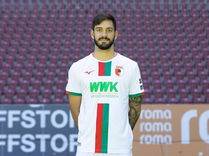 David Colina verlässt den FC Augsburg. (Archivbild) / Foto: Christian Kolbert/dpa
