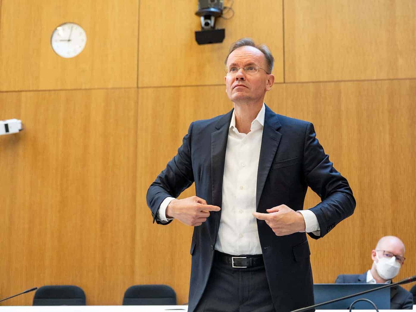 Im Münchner Wirecard-Prozess ist das Ende in Sichtweite. Der frühere Vorstandschef Braun will einen ganzen Tag für sein letztes Wort vor dem Urteil nutzen. (Archiv)  / Foto: Lennart Preiss/dpa