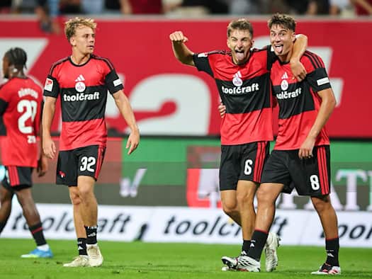 1. FC Nürnberg gleicht 27 Jahre alten Startrekord aus – 4:1 gegen Arminia Bielefeld