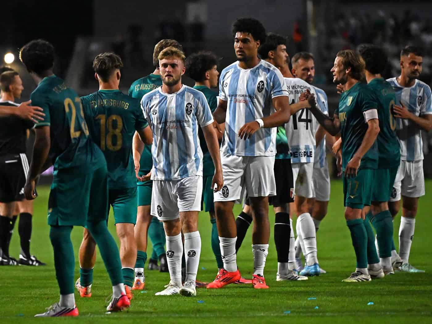 1860 München: Heimpremiere im Grünwalder Stadion endet 2:2 gegen FC Augsburg II – Fans stützen Team