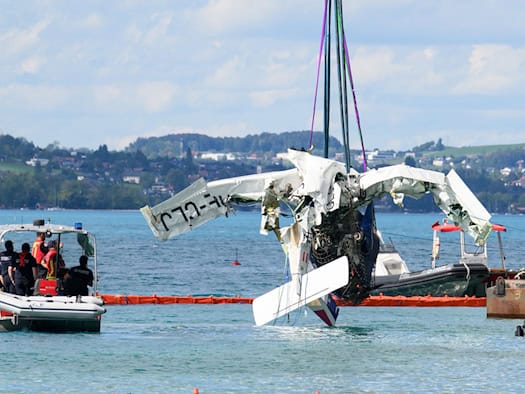 Absturz in den Attersee: Flugzeug aus der Tiefe geborgen