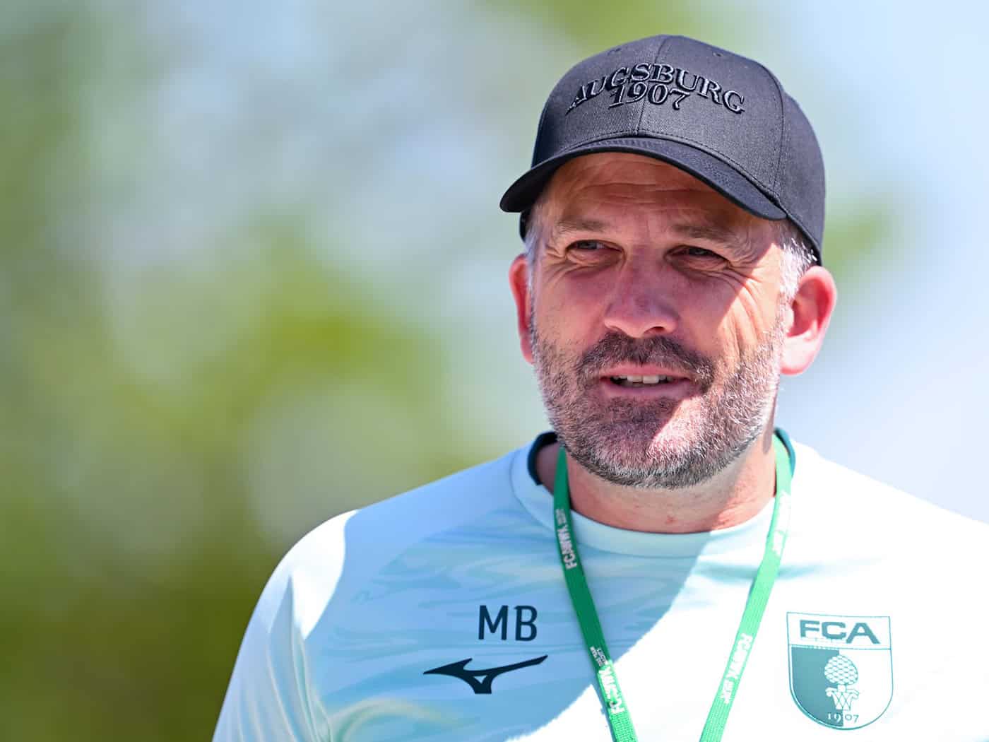 Baum fordert Mut und Zielstrebigkeit: FC Augsburg trainiert in Achenkirch